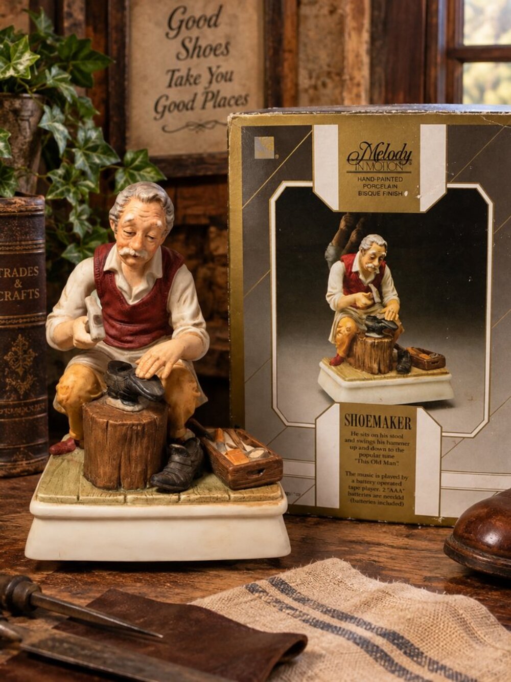 Melody in Motion Shoemaker Porcelain Figurine Seiji Nakane Music Box #07130